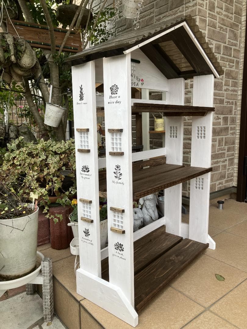 No18　 ⭐︎Alphonse✩商品三角お屋根 4段 Whiteを棚3段