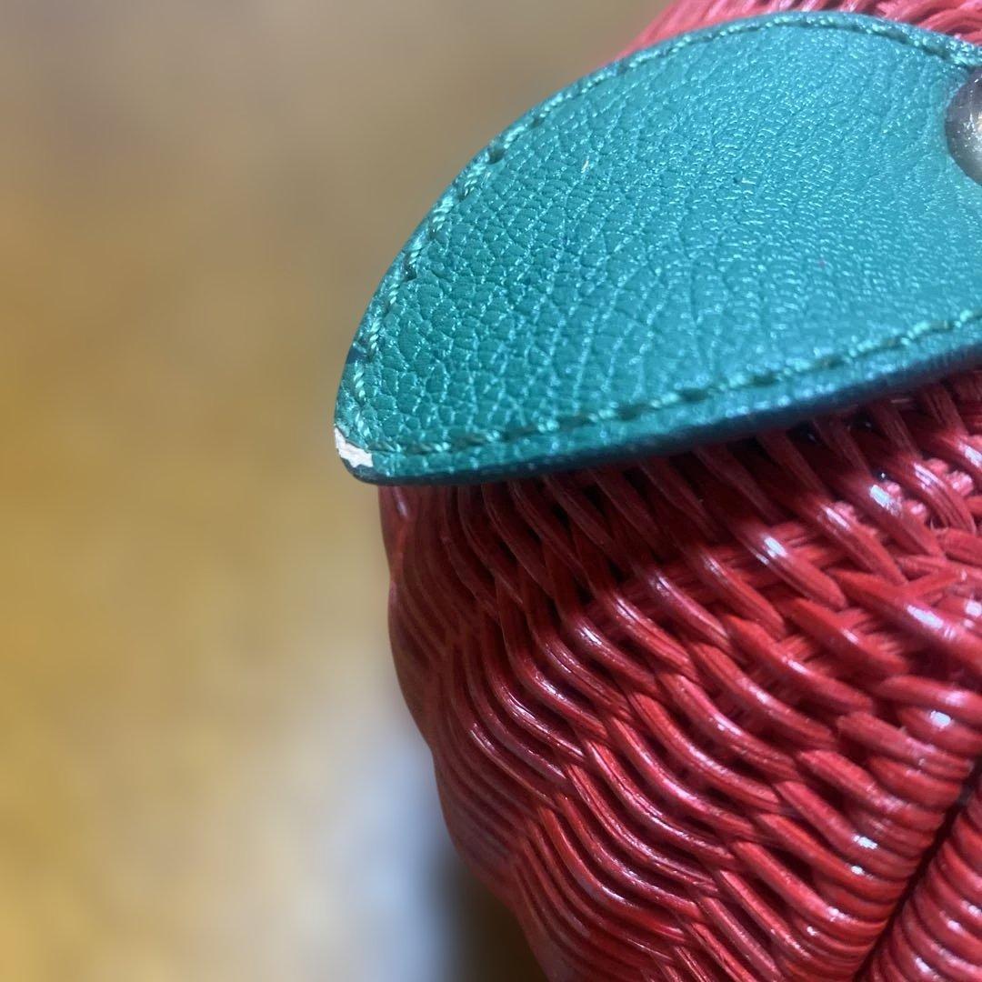 ファミリア　リンゴ　ポシェット