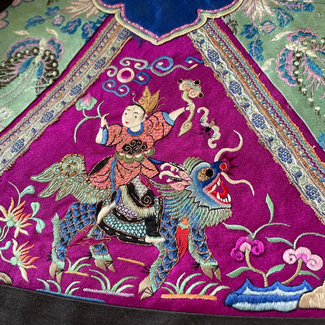 中国　清代　肚兜　手作業　古代刺繍　中国骨董