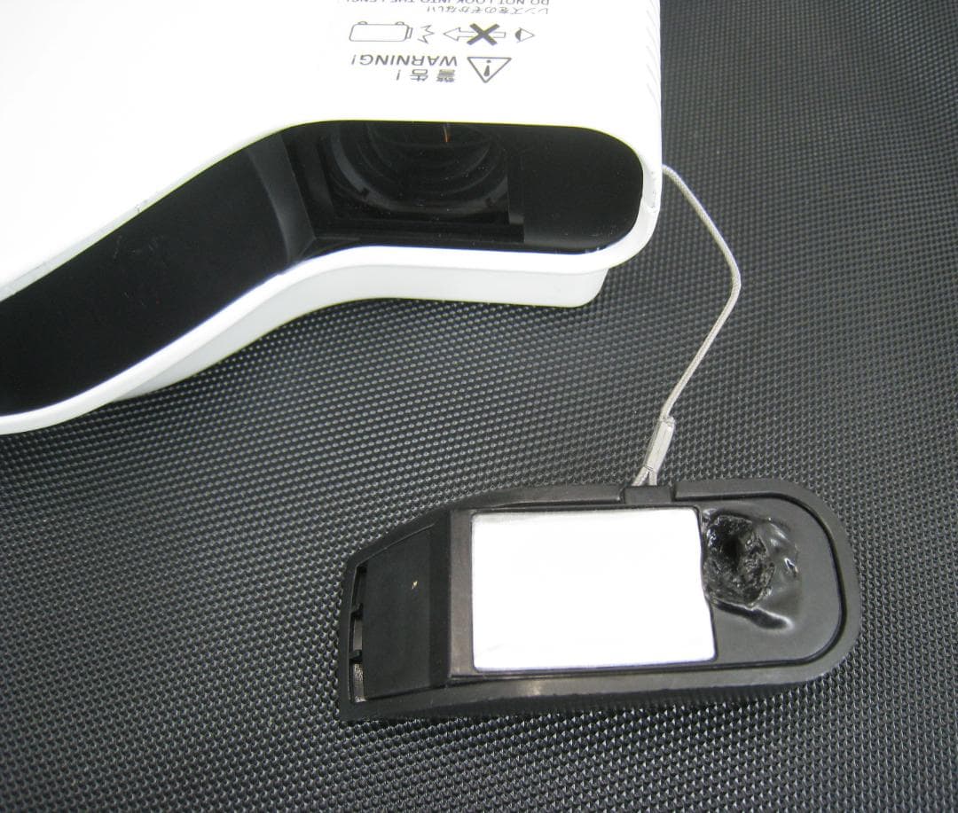 投映15型～300型　モバイルサイズ プロジェクター　CASIO　XJ-A141