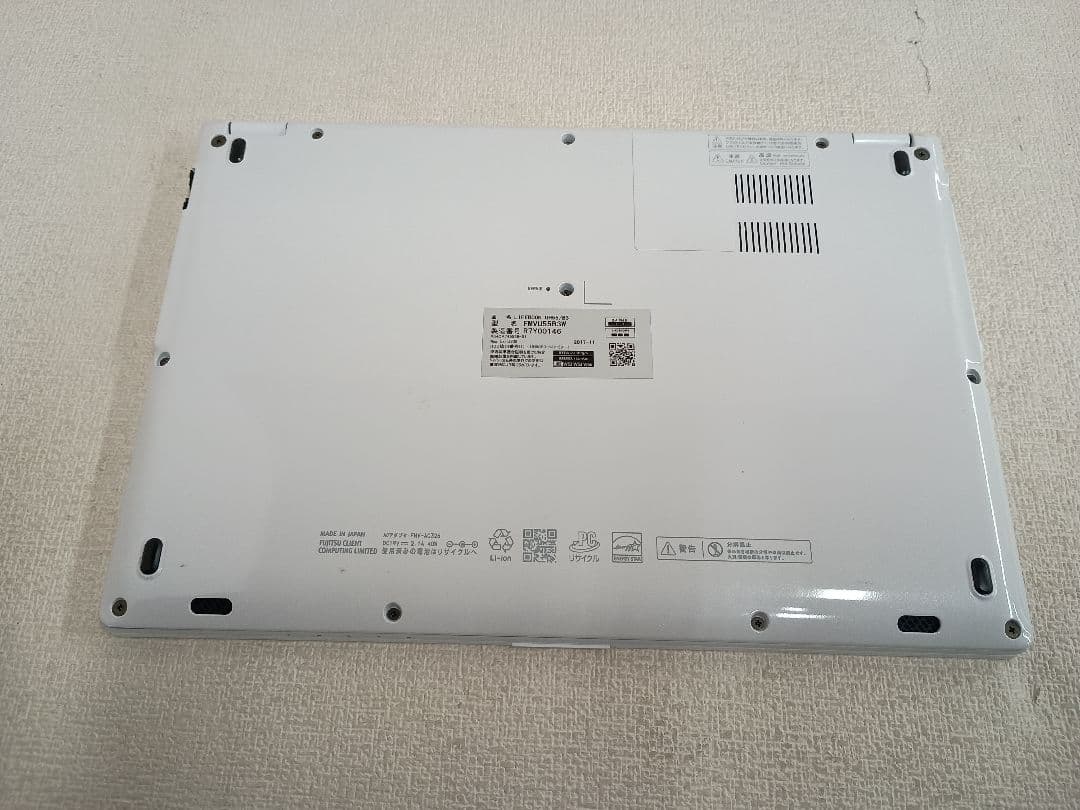 Windowsノート本体 LIFEBOOK UH55/B3 Intel Core i3