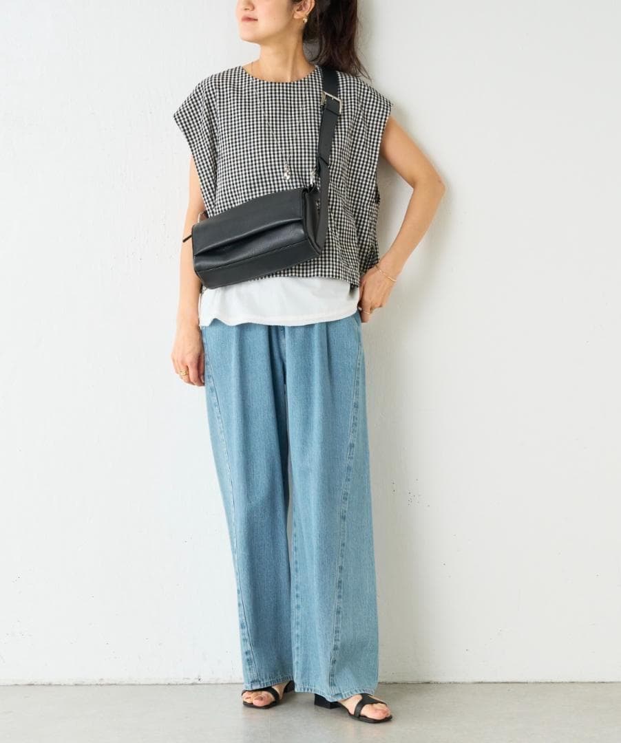 【新品未開封】ビアズリー レザーリングボディバッグ ブラック