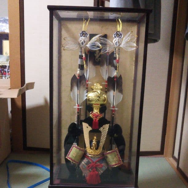 雛人形と弓矢と羽子板