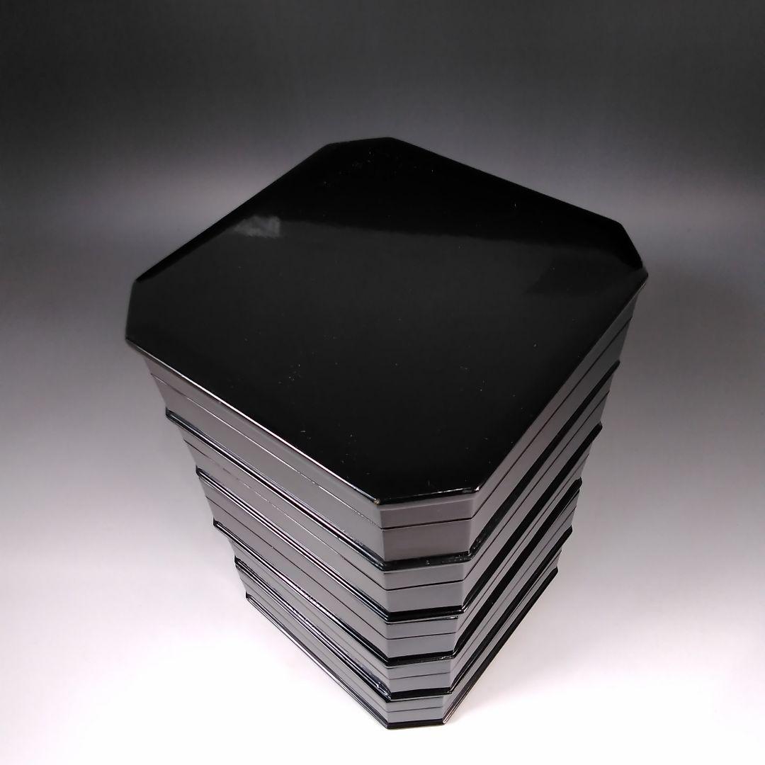 ア142 『塗師　川瀬表完』作　『黒真塗　五重縁高　共箱』茶道具