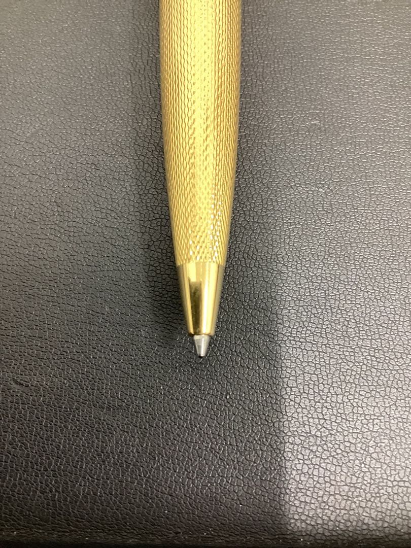 A.DUNHILL ゴールドプレートバーレイボールペン