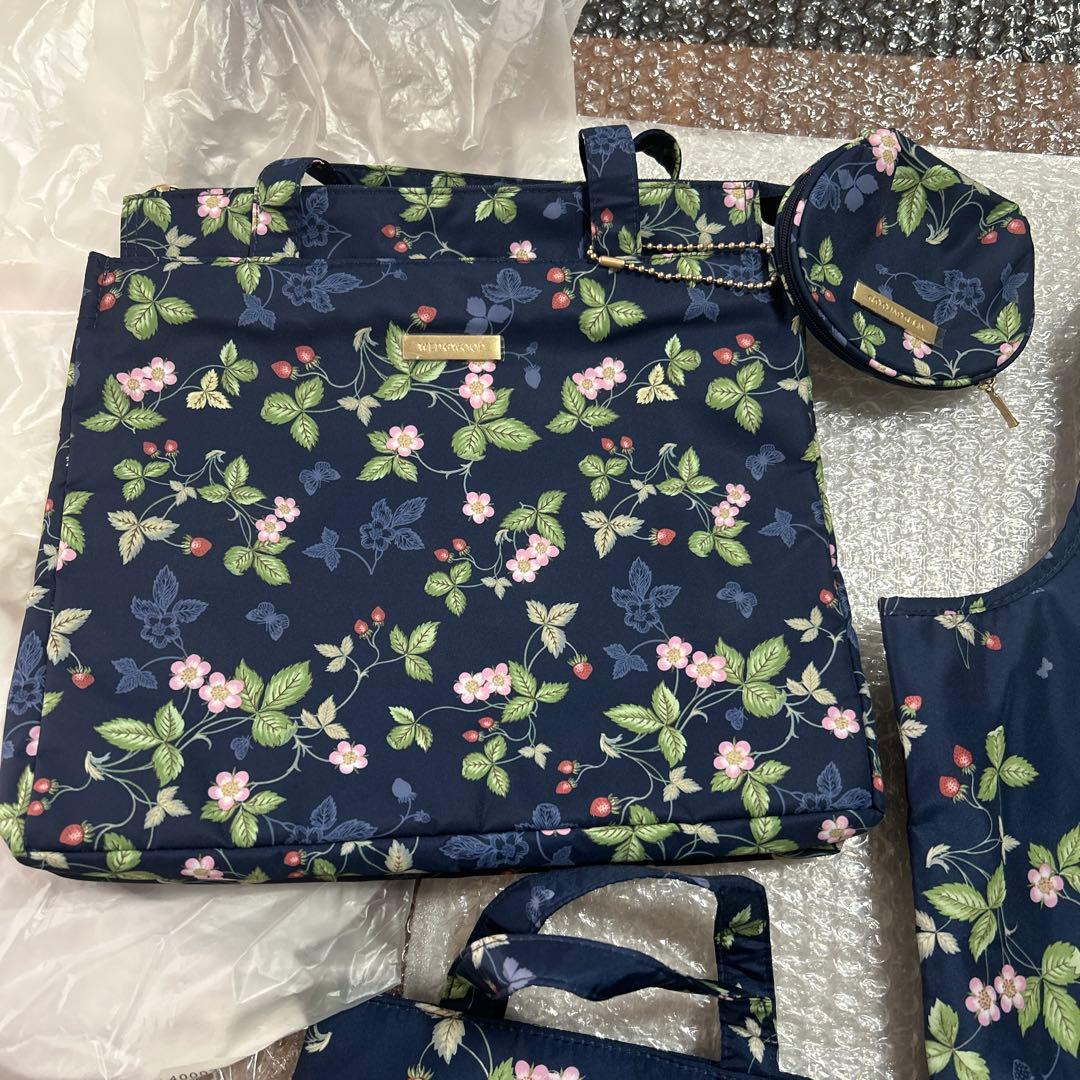  旅行・サブバッグ　新品未使用　４点セット