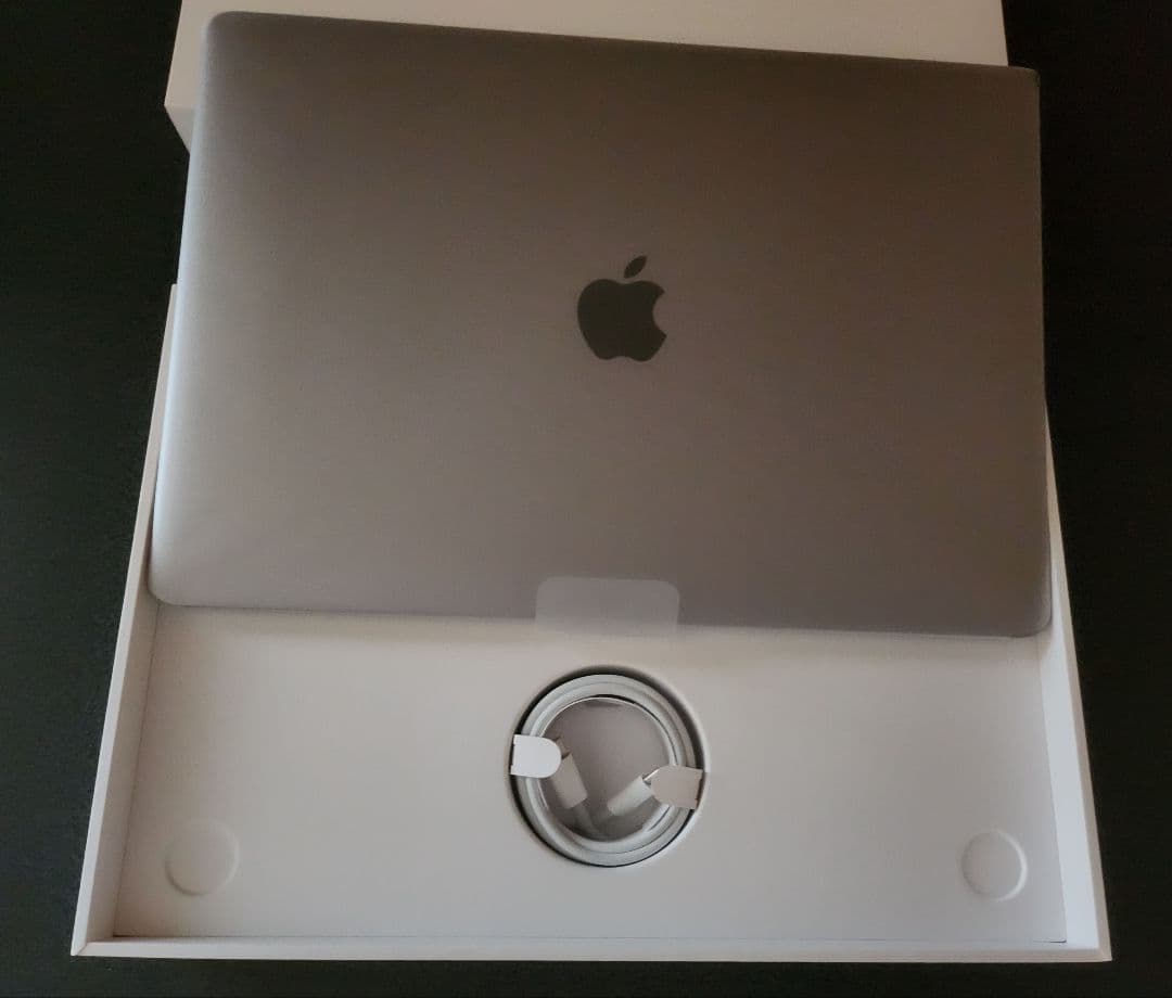 *R004397630 Macbook Air M1 2020 13インチ