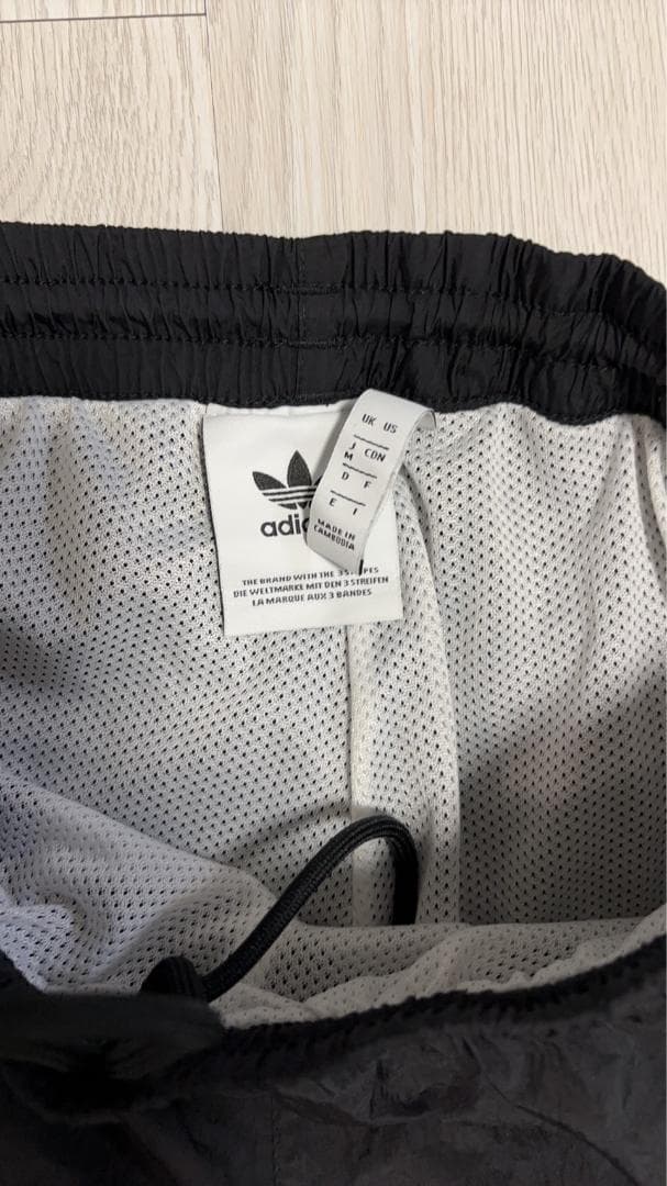 タイムセールadidas 　ブラック　TRACKセットアップ　平成ギャル　Y2K