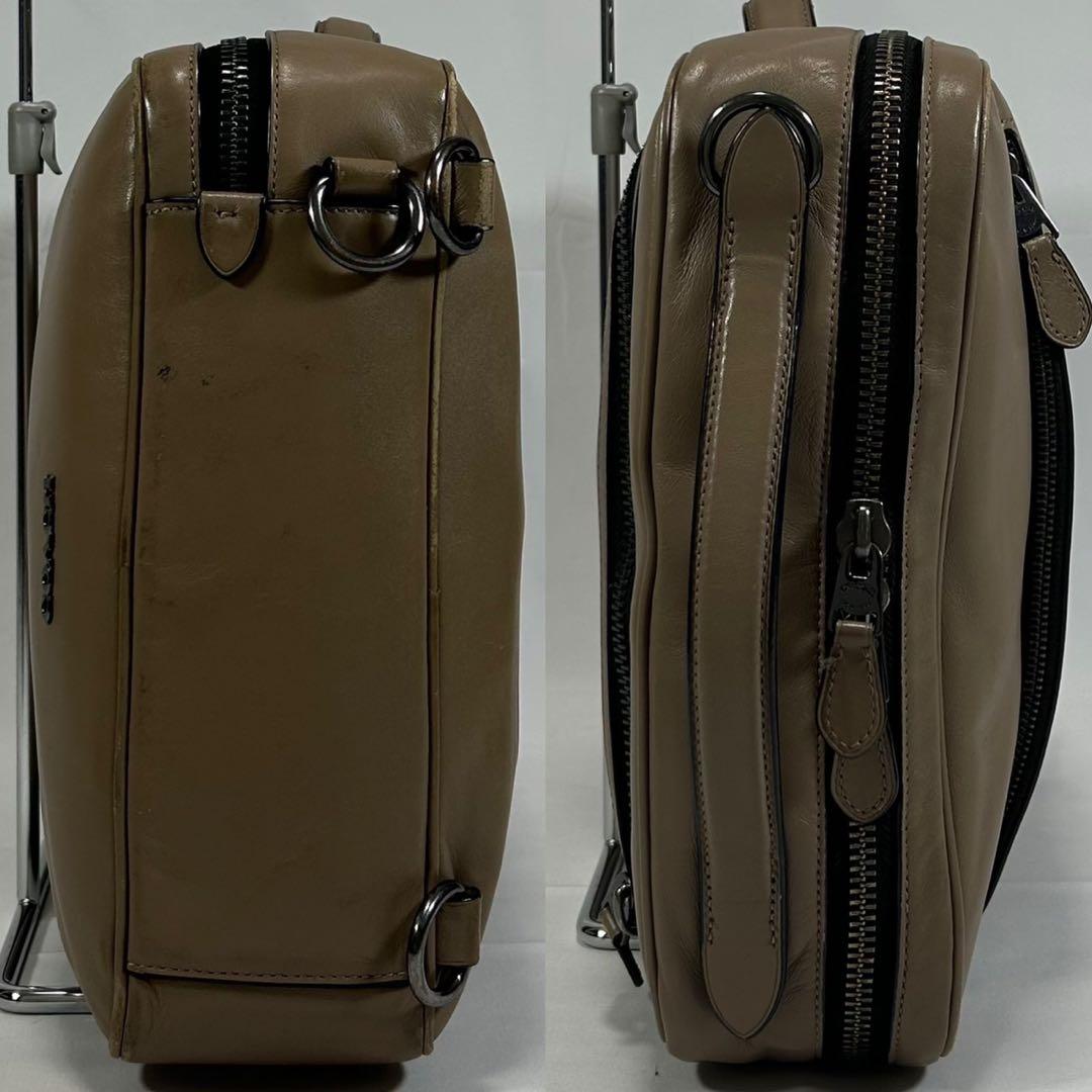 【美品】コーチ 6877 グラハム 3way リュック ブリーフケース A4可