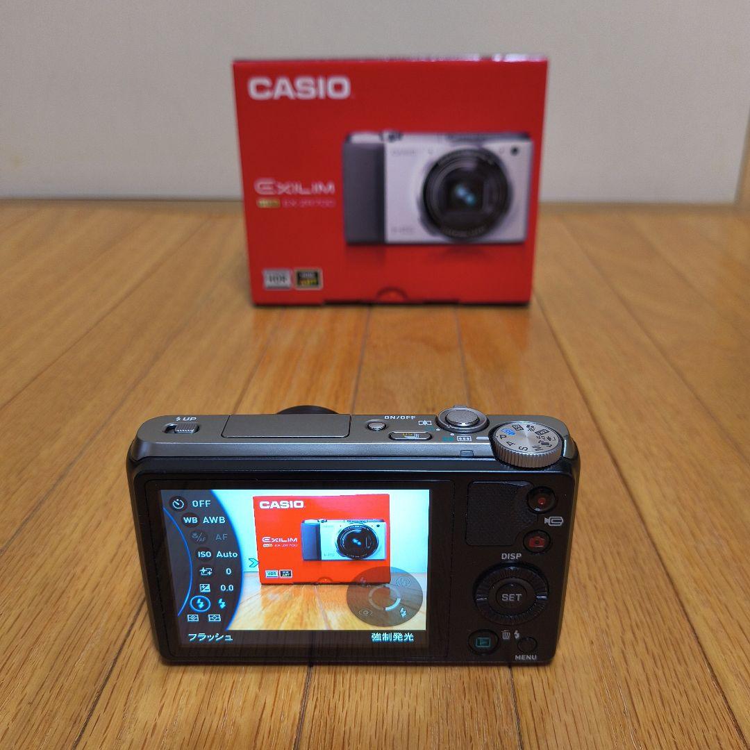 CASIO EXILIM EX-ZR700 コンパクトデジタルカメラ