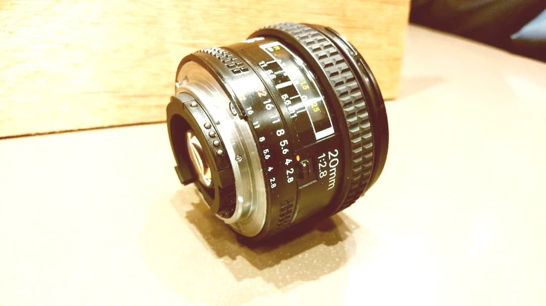 ニコン、AF,20ミリ、f2.8.nikkor