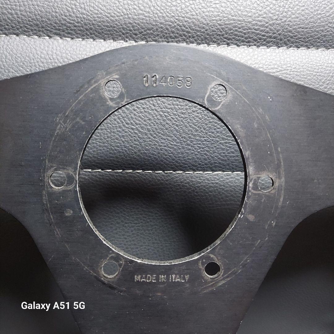 ナルディ　ステアリングハンドル　正規品