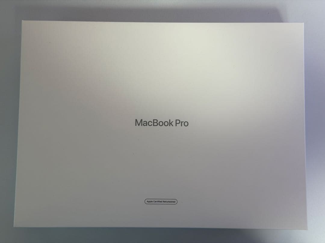 Macbook Pro M1 1TB 16GB 13インチ