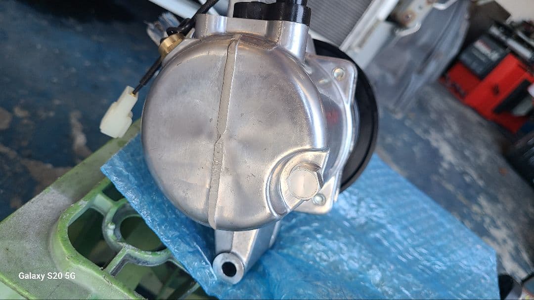 タント L375S L575S エアコンコンプレッサー 88320-B2060