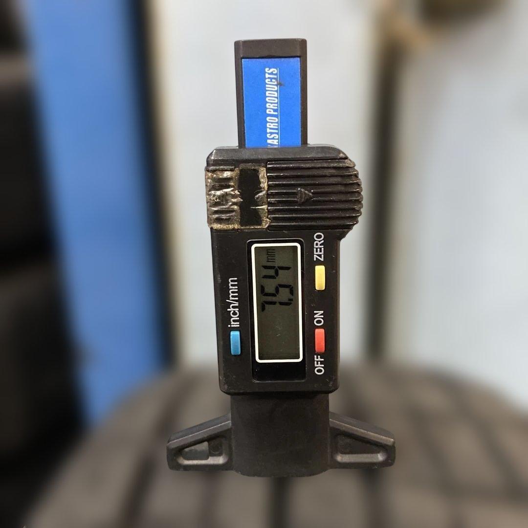 バリ溝‼️トーヨースタッドレスセット185/60R15 旧型シエンタ　送料無料