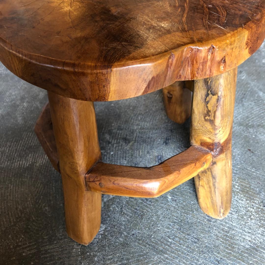 チーク材　木製 丸型スツール　ハンドメイド風　ナチュラル　北欧風　ティスプレイ