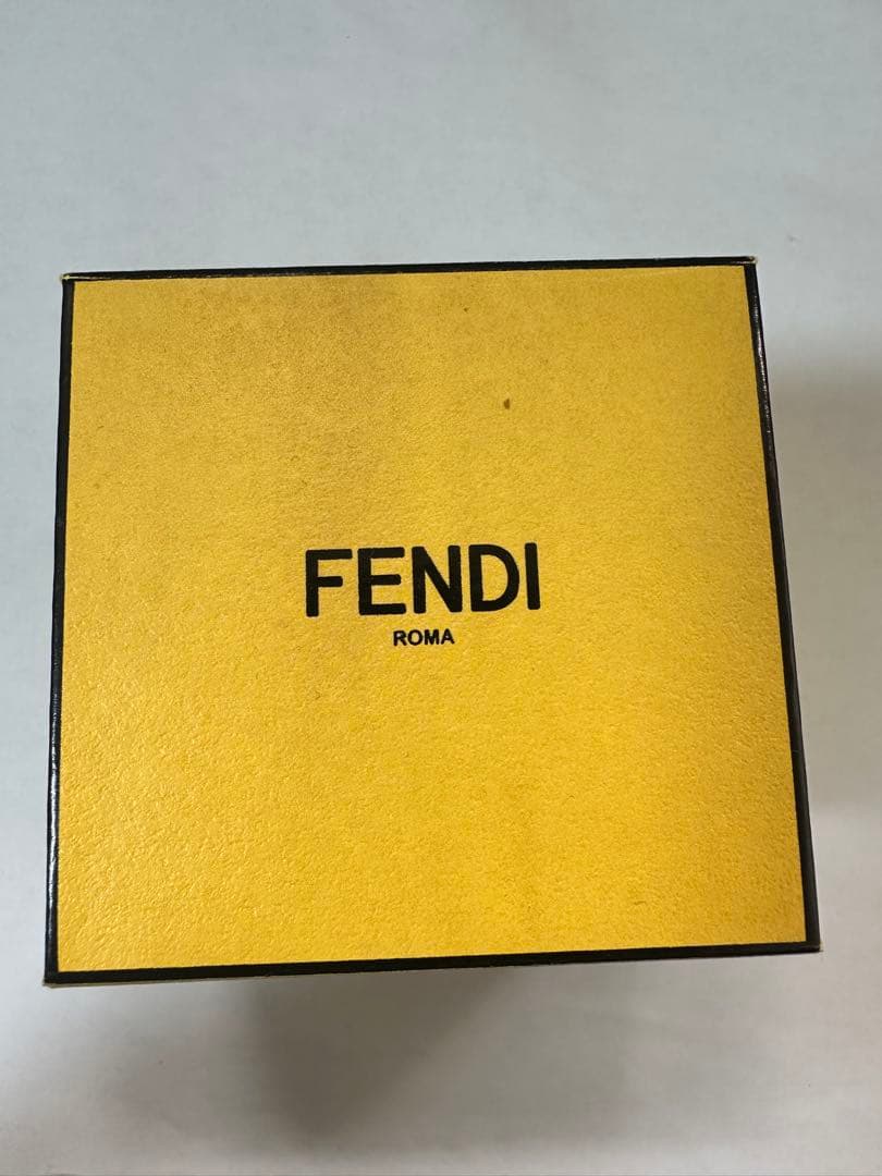 FENDI FFピアス シルバーカラーフ エンディ　美品