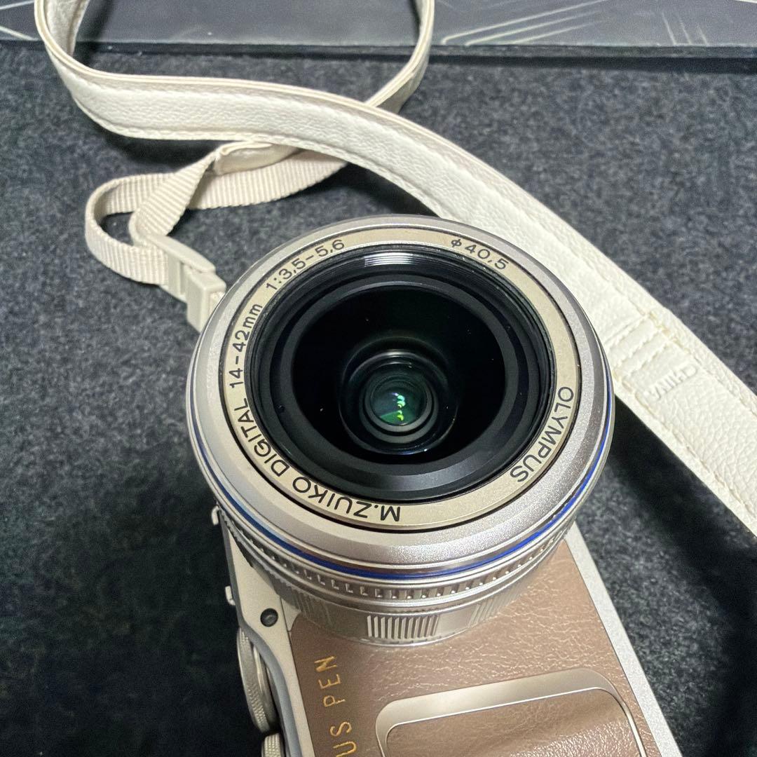 【本日限定】OlympusPEN E-PL10 ミラーレスカメラ キットレンズ付