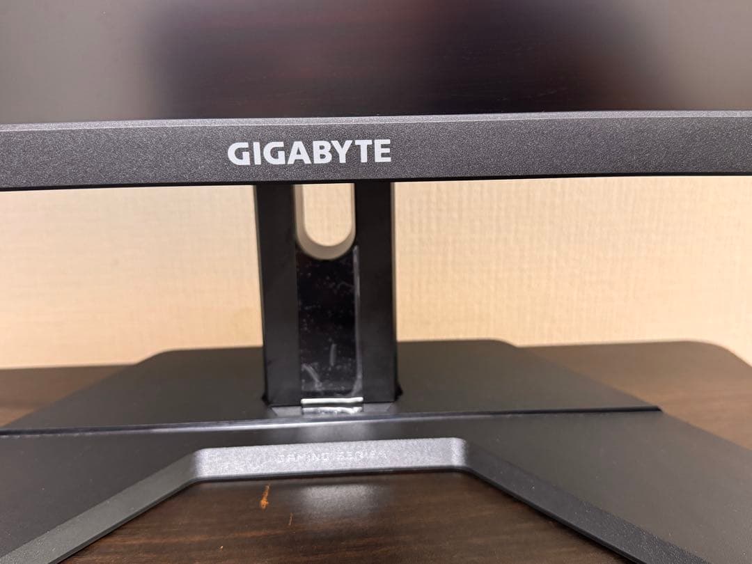GIGABYTE G32QC ゲーミングモニター 31.5インチ WQHD