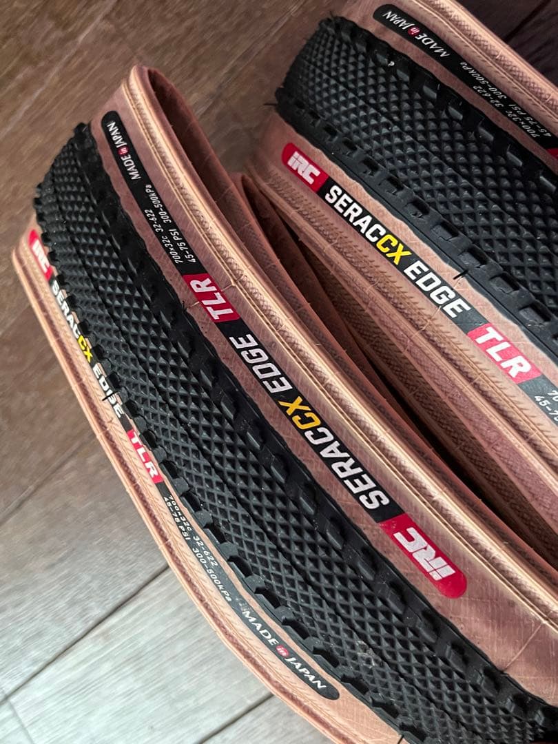 IRC SERAC CX EDGE TLR 32C シクロクロス用 2本セット