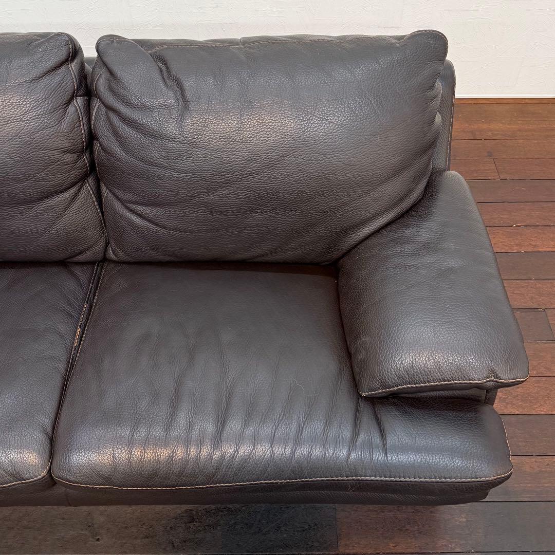 H112K72 IDC大塚家具 L/S コンフォート 黒革張り 3人掛けソファ