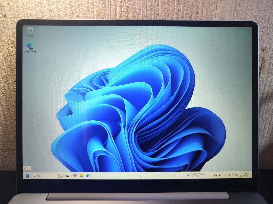 Microsoft Surface Laptop Go 第1世代