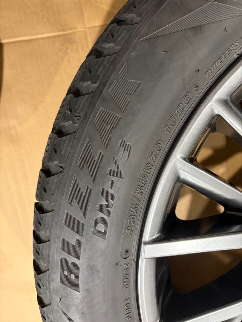 レクサスRX450h Fスポーツ　スタッドレスタイヤ純正ホイールセット