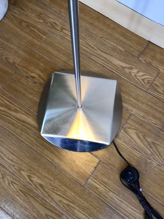 管122☆フロアーランプ☆スタンドライト☆踏みスイッチ