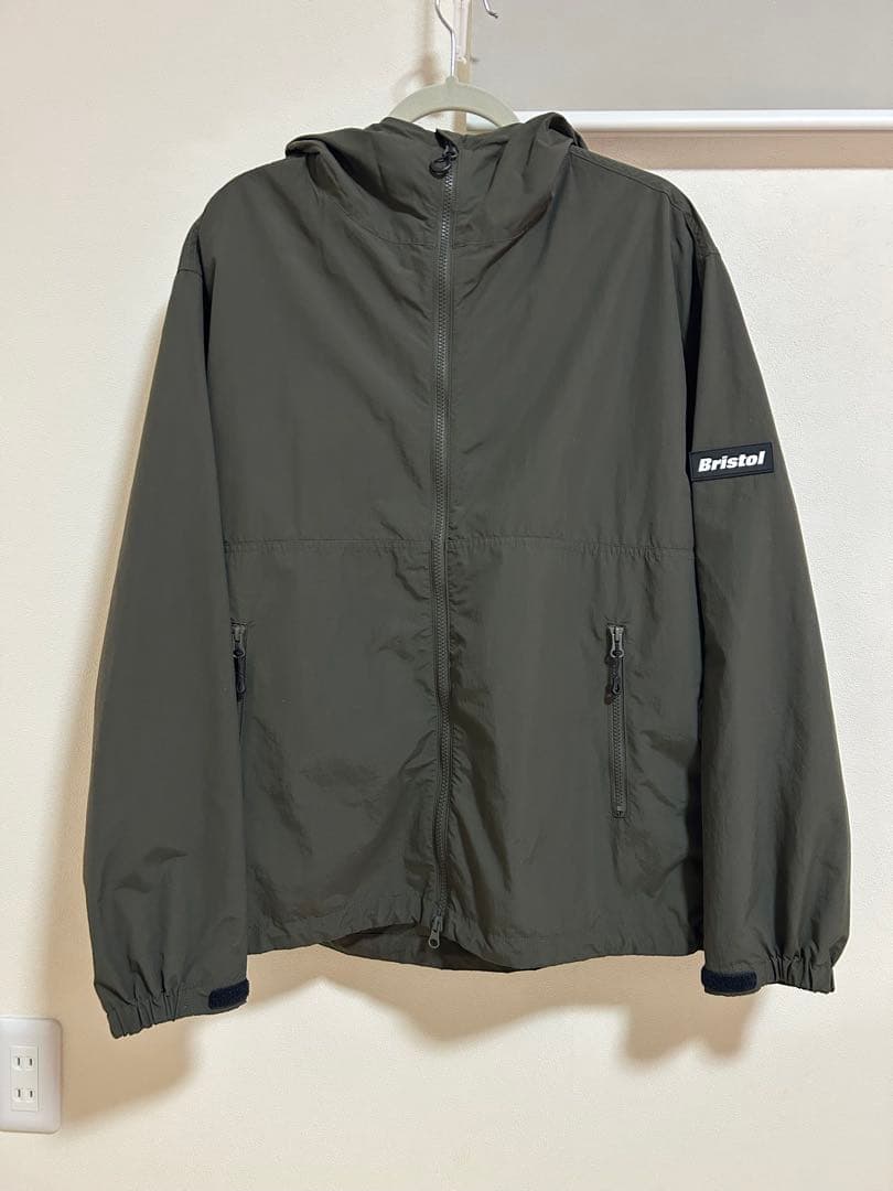 FCRB 24aw NYLON HOODED JACKET L カーキ