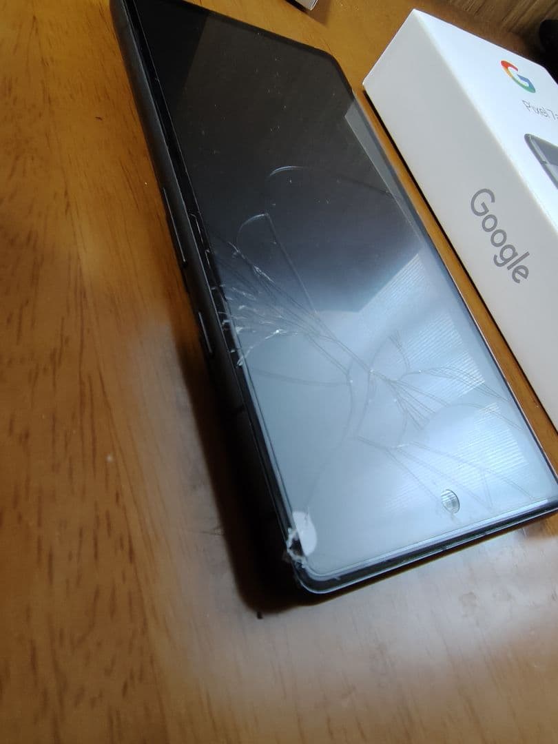 pixel7a 画面割れ Black