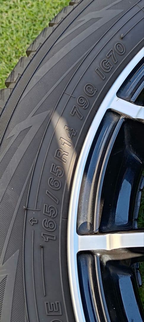 ヨコハマicegard ig70 １４インチ