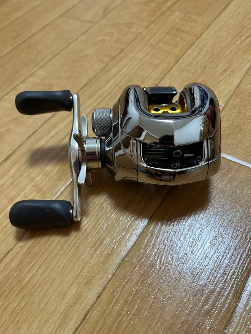 中古 シマノ アンタレスAR 右ハンドル Availスプール