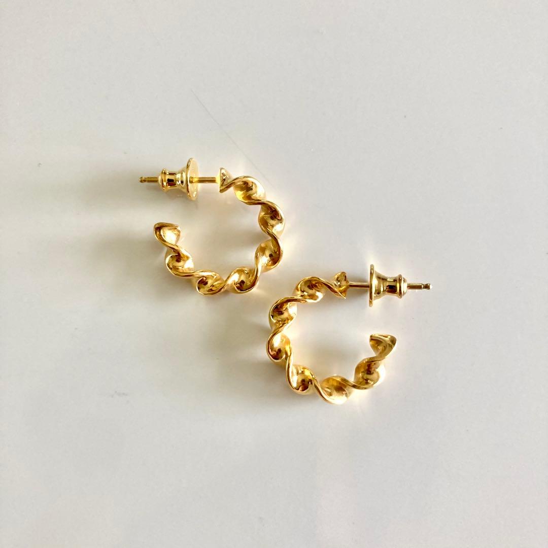 両耳　ゴールド　18金　ピアス　18mm クロムハーツ　BWL