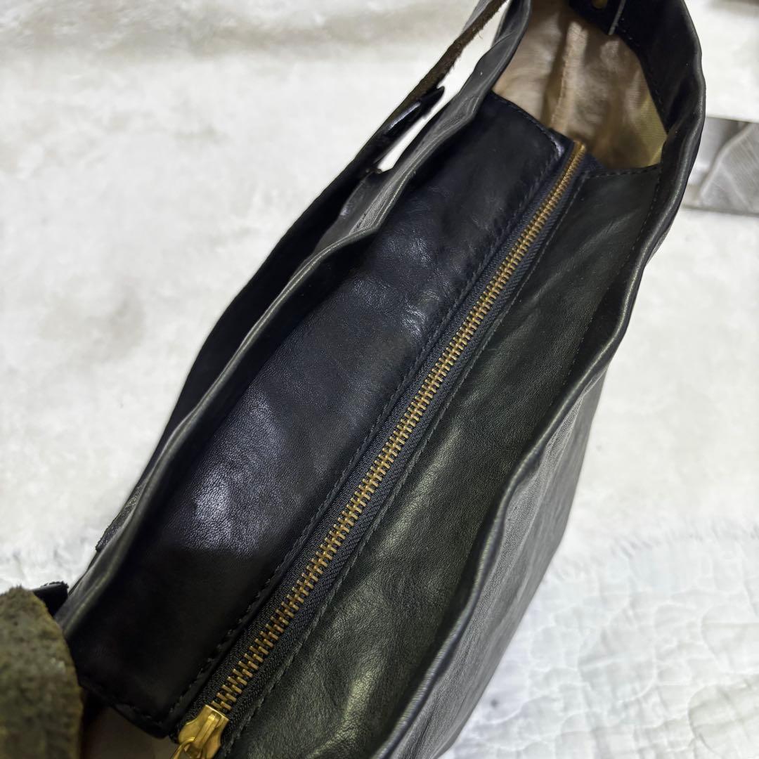 【希少】 SLOW スロウ ショルダーバッグ レザー ブラック　A4