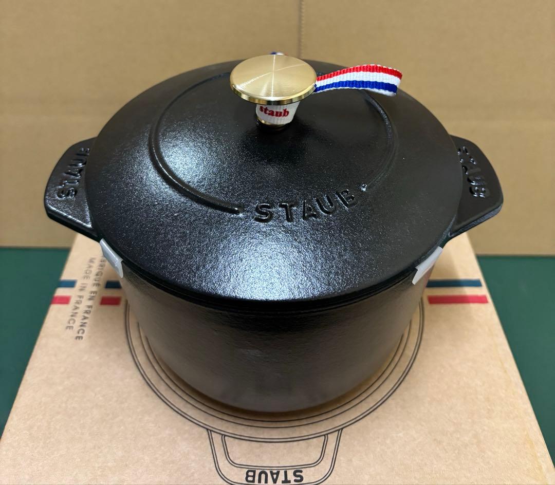 ストウブ　ラ・ココット de GOHAN M 16 cm ブラック