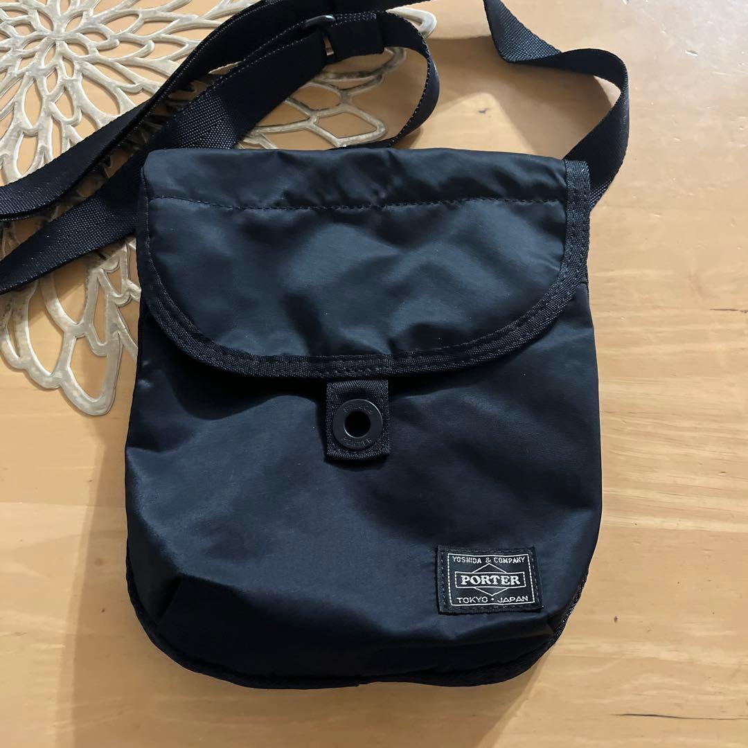 PORTER ブラック　ショルダーバック