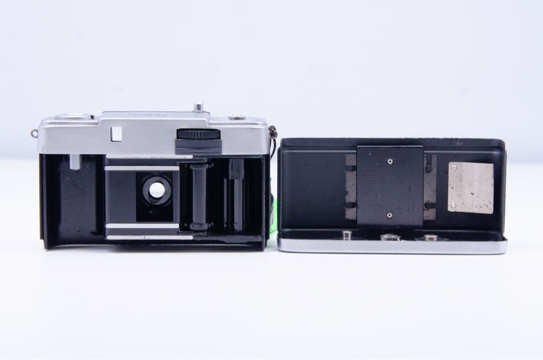 OLYMPUS PEN-EE コンパクトフィルムカメラ グリーン