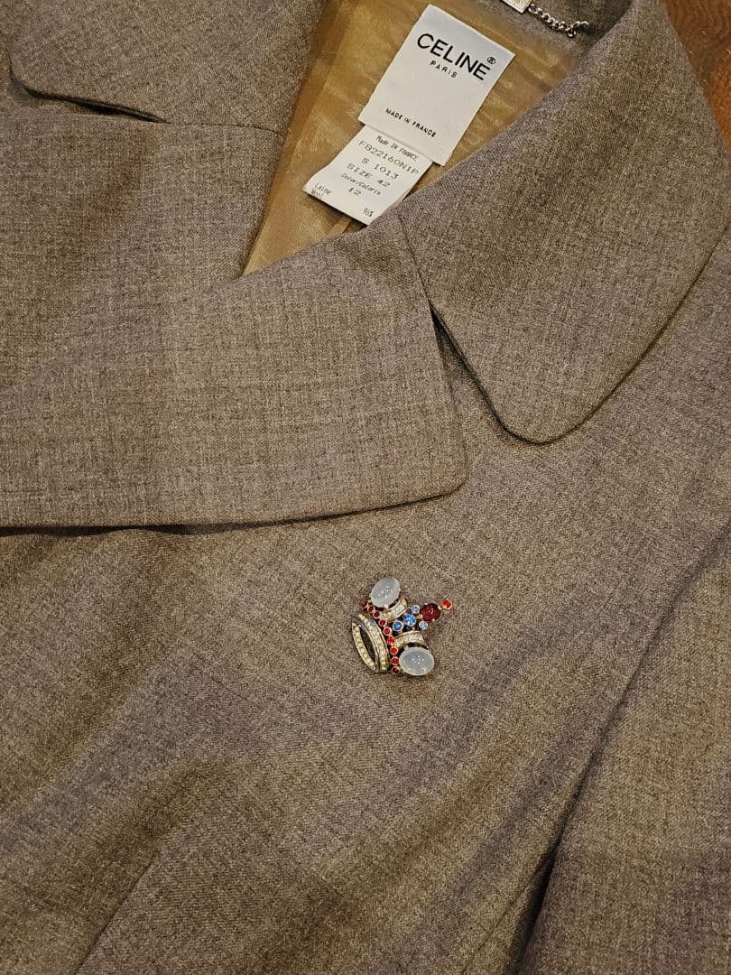 トリファリ TRIFARI クラウン 王冠 ブローチ