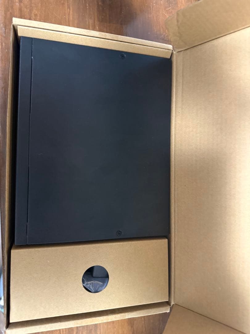 バッファロー 5ポート 10Gbps スイッチングハブ　　LXW-10G5/N