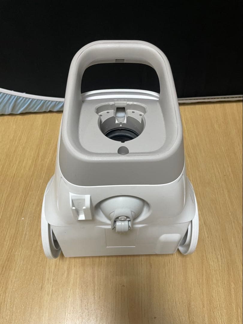 ほぼ未使用　Panasonic 掃除機 MC-PJ230E4 2024年製