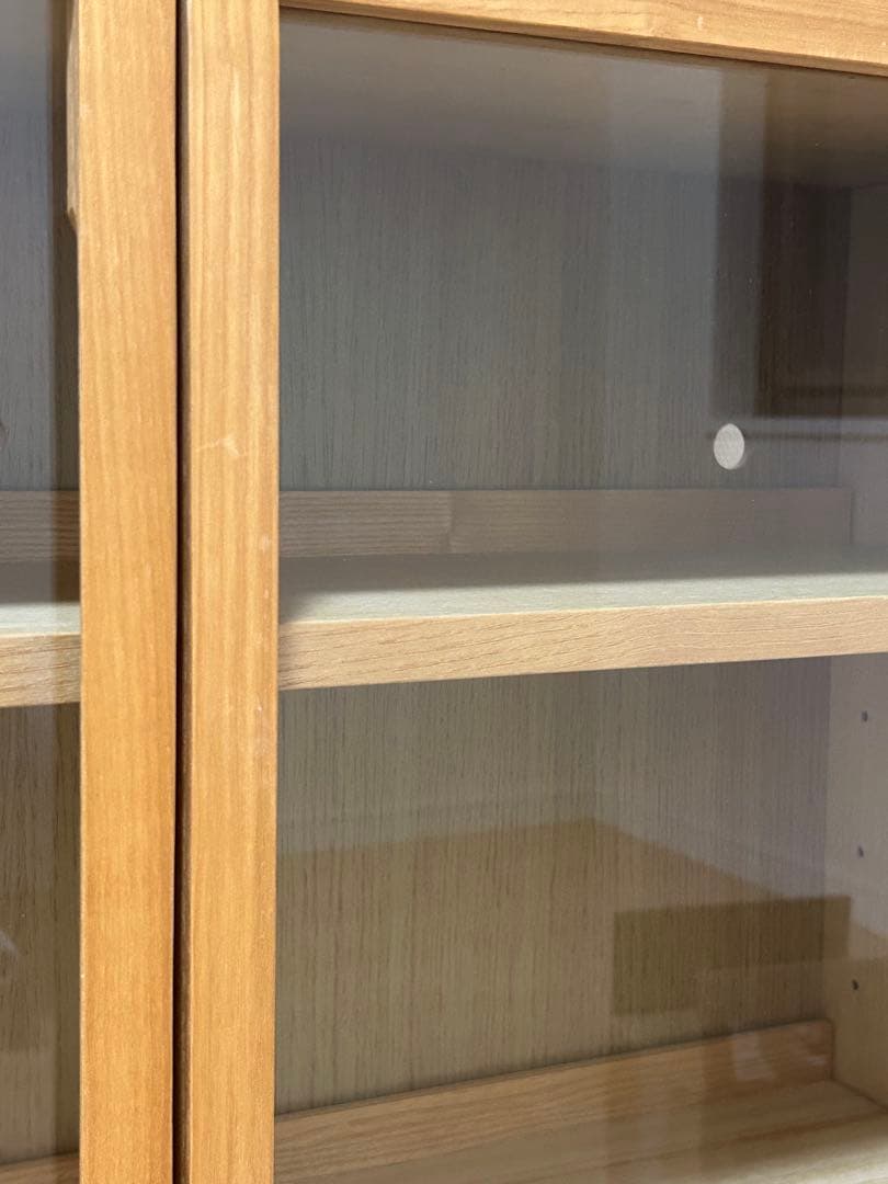 木製キャビネット　ガラス扉　オーク材　A