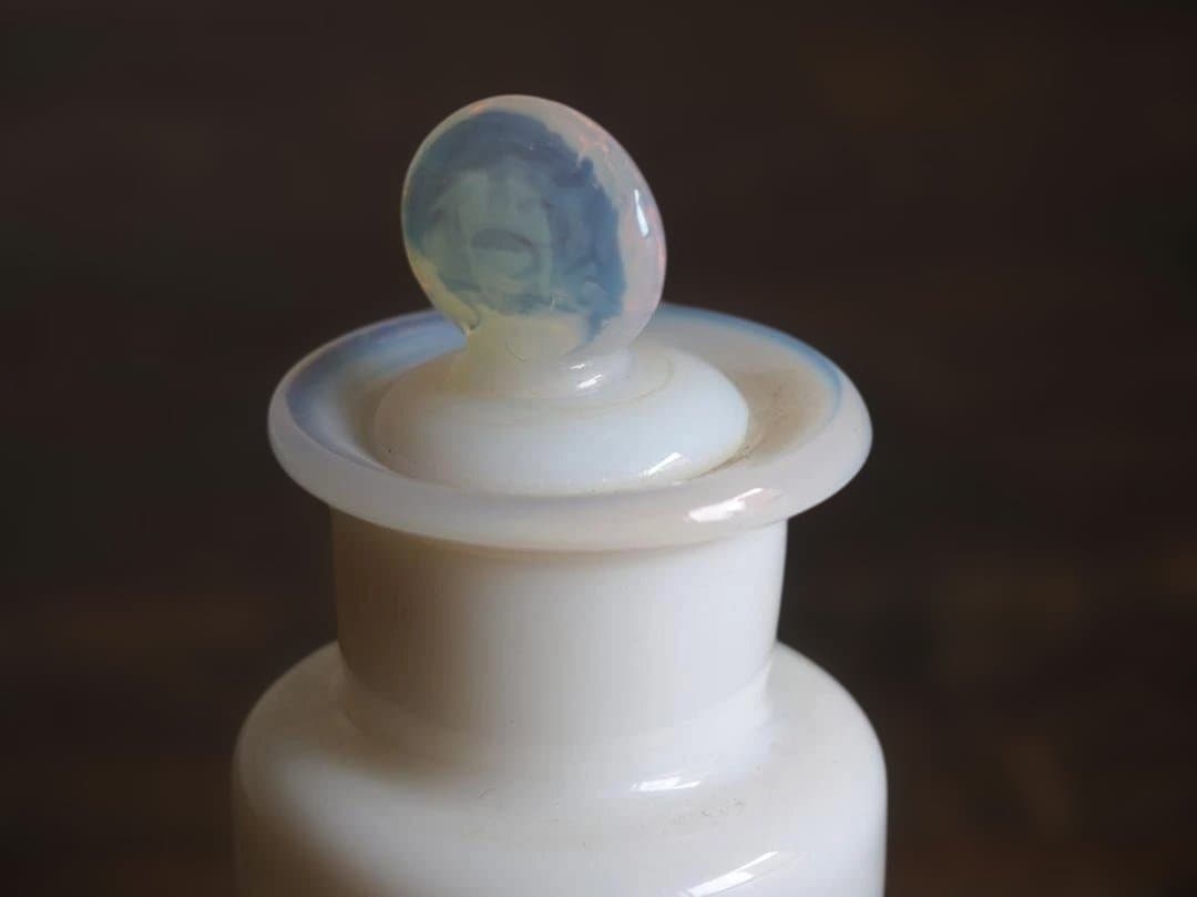 オパールガラス小瓶 ミルクガラス ファーマシーボトル 吹きガラス/K333