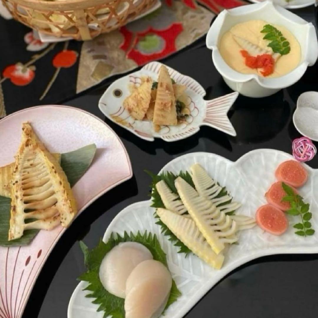 【新品】【大人気】有田焼幸楽窯　錦金叩鯛形銘々皿　紅白2枚セット