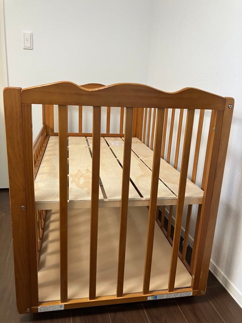 ベビーベッド　※東京大森まで受取可能でしたら5000円に変更します