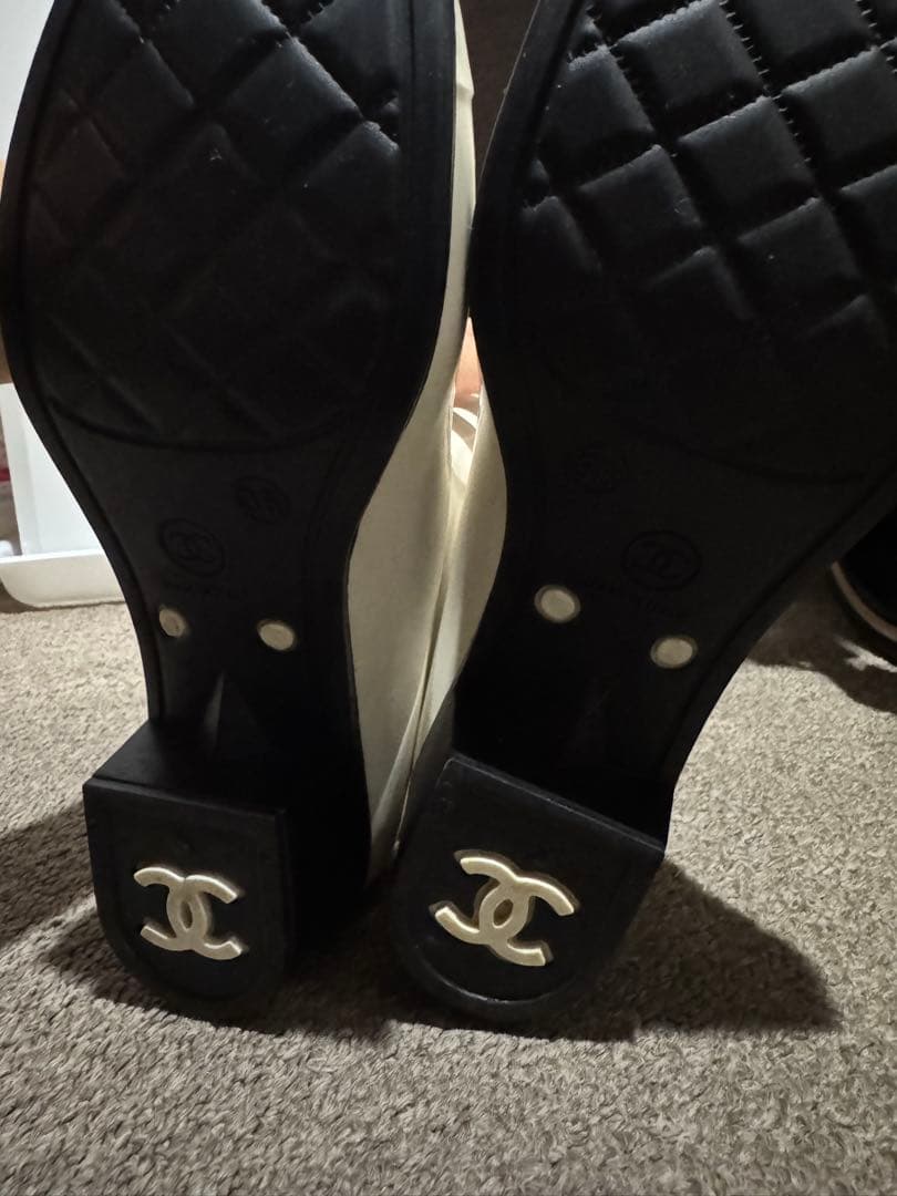 最終価格！CHANELホワイト カメリアレインブーツ 花モチーフ