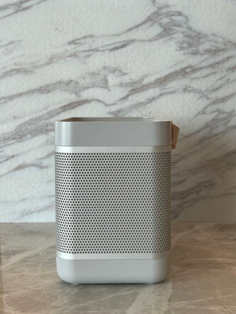 Bang & Olufsen Beolit 17 Bluetoothスピーカー