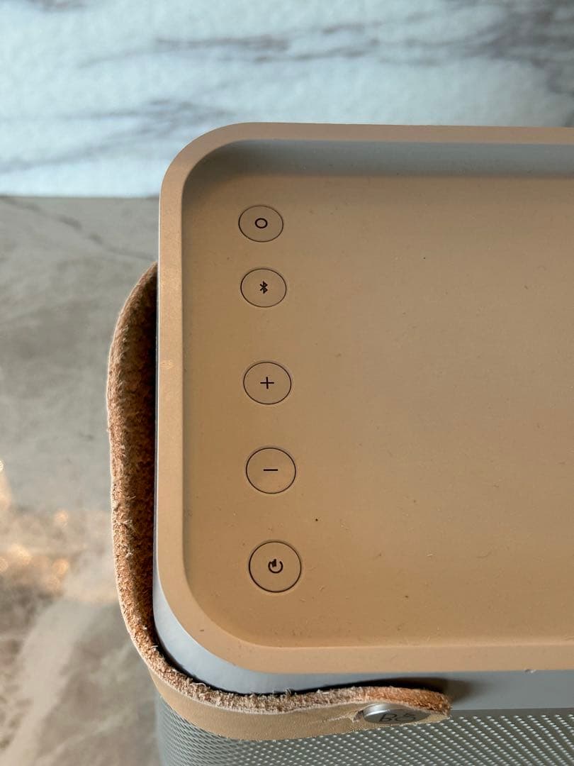 Bang & Olufsen Beolit 17 Bluetoothスピーカー