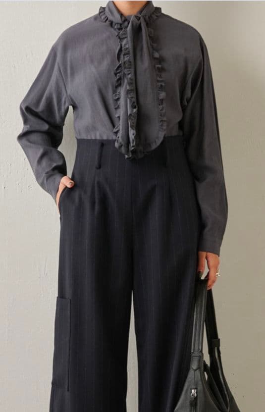 Whim Gazetteウィム ガゼット　フリルボウブラウス