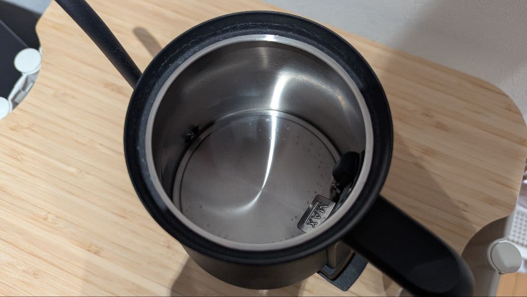 バルミューダ 電気ケトル