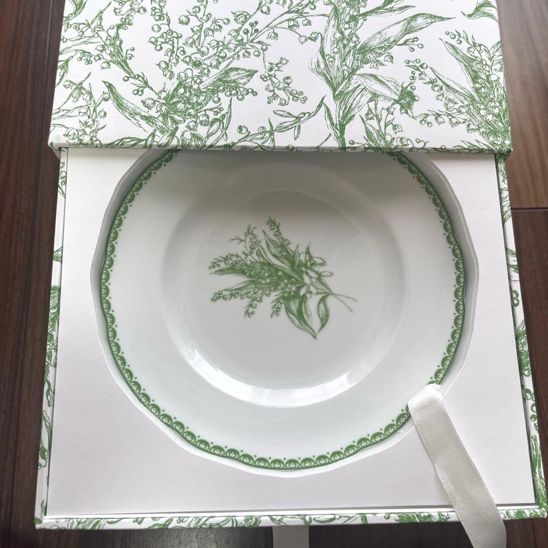 新品未使用Dior Lily of the Valley カッププレートセット